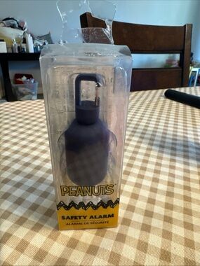 Peanuts Safety Alarm in black